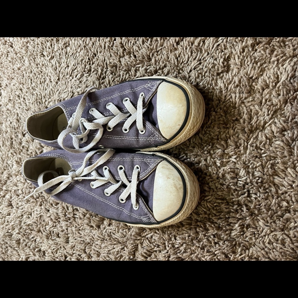 Purple converse - Picture 5 of 7